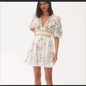Anthropologie deep V white embroidered floral tie back mini dress size small